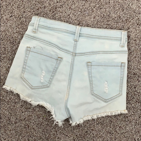 Beaded shorts - Picture 2 of 3